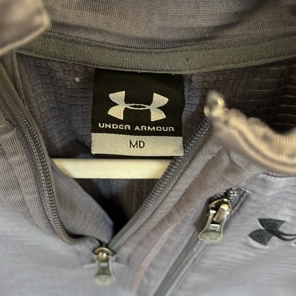 Under Armour Quarter Zip - Picture 2 of 2